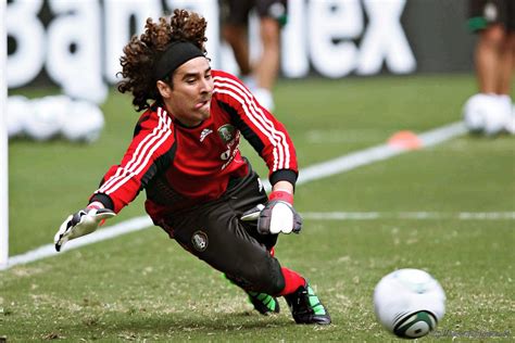 [100+] Memo Ochoa Wallpapers 